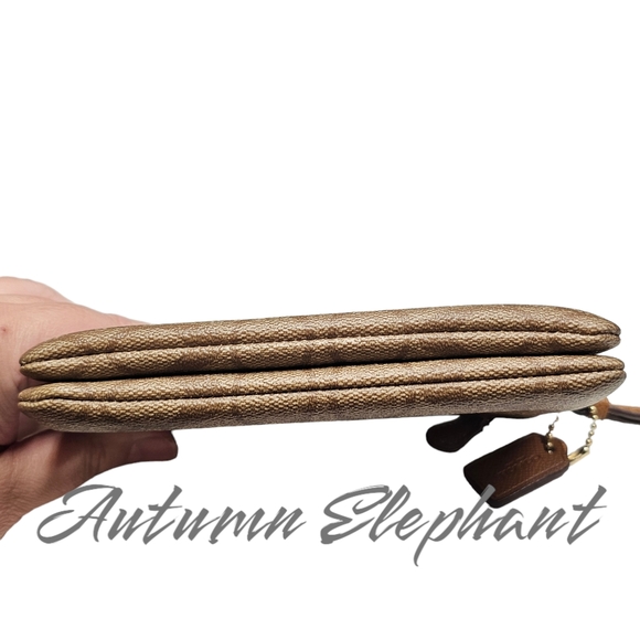 EUC Double Zip Coach Wristlet - Picture 12 of 13